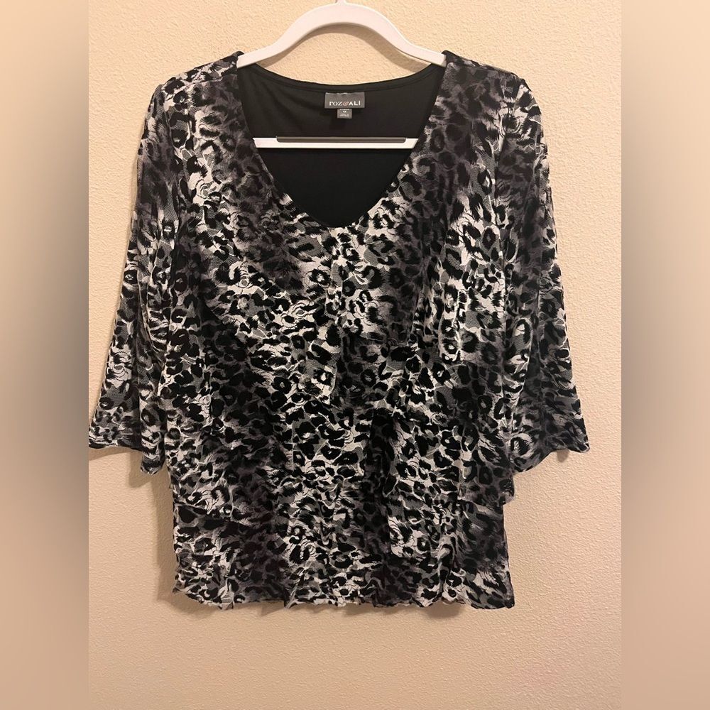 Roz & Ali Monochrome Animal Print Blouse